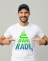 t-shirt-dla-dla-biegacza-koniec-skladu-bialy-front-model.jpg